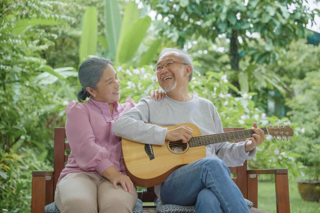 The Powerful Benefits of Music Therapy for Seniors