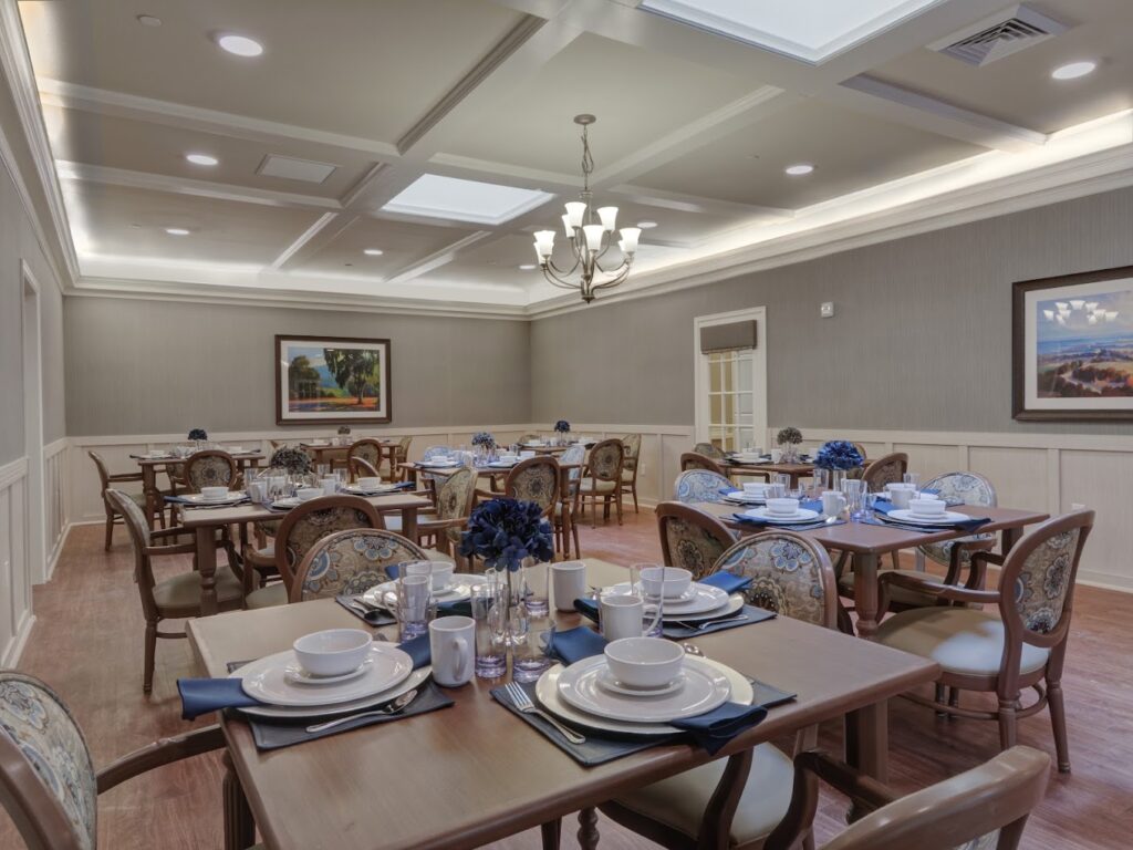 Autumn Leaves Dining Area