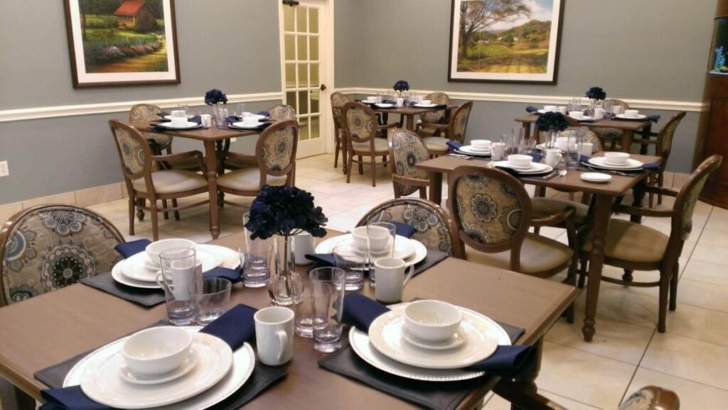 Autumn Leaves of St. Charles Dining Room