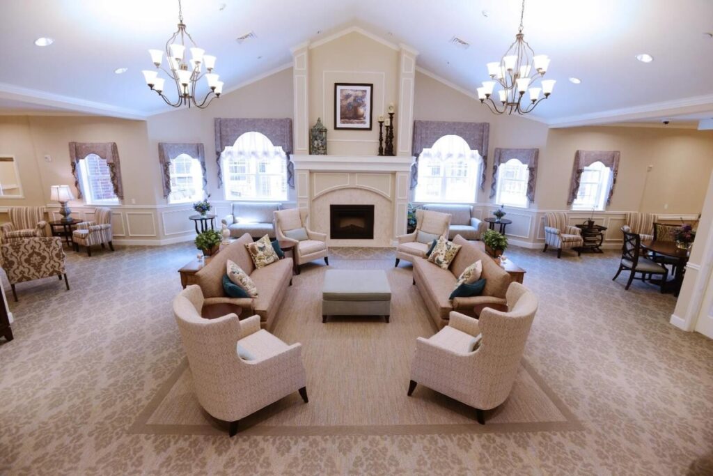 Living Room at Autumn Leaves St. Charles